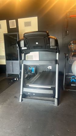 NordiTrack Treadmill Runners Flex - moderately used