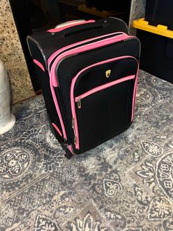 OLYMPIA🔥A very high-quality, very durable, lightweight suitcase/luggage in like-new condition.