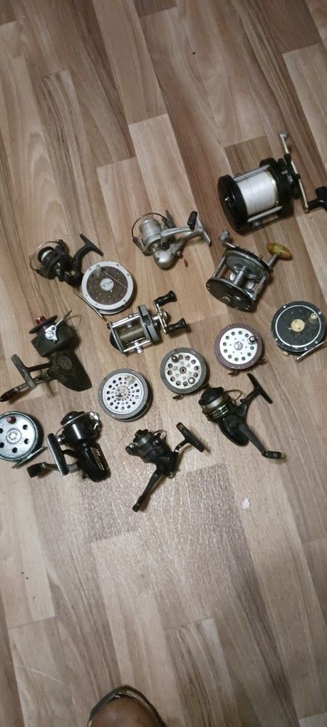 Old Antique/ Collectible Fishing Reels