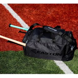 Easton | 310D PLAYER DUFFLE | Baseball/ Softball Bag