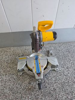 DeWalt Compound Miter Saw DWS713