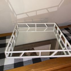 Square mirrored tray