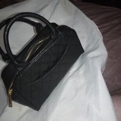 Authentic Chanel Leather Purse 
