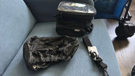 Bilt expandable magnetic tank bag