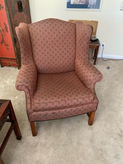 Free upholstered chair