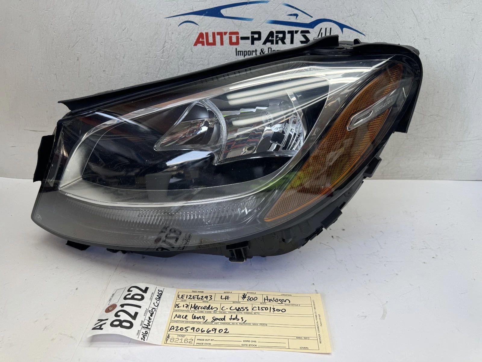 2015 - 2016 - 2017 MERCEDES C CLASS C250 C300 LEFT HALOGEN HEADLIGHT OEM AY82162