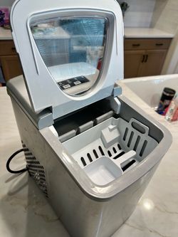 Frigidaire Ice Maker