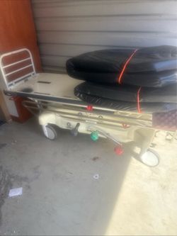 Stryker Prodigo 5400 Medical Stretcher