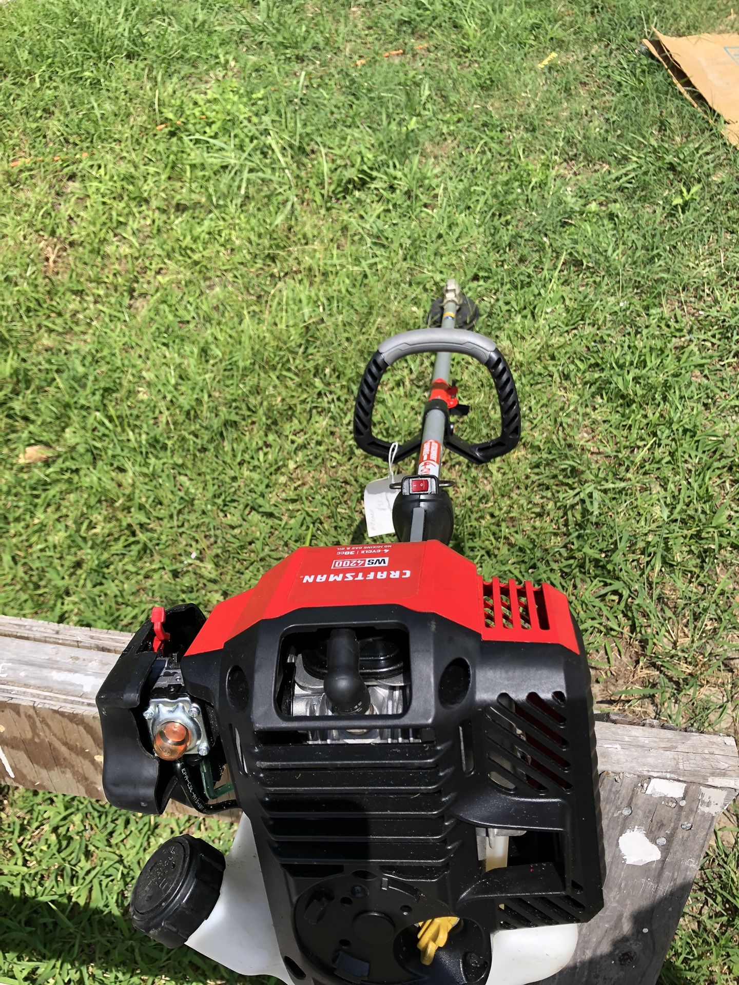 Craftsman 30cc 4 Cycle 17” Straight Shaft Gas String Trimmer with Attachment Capability