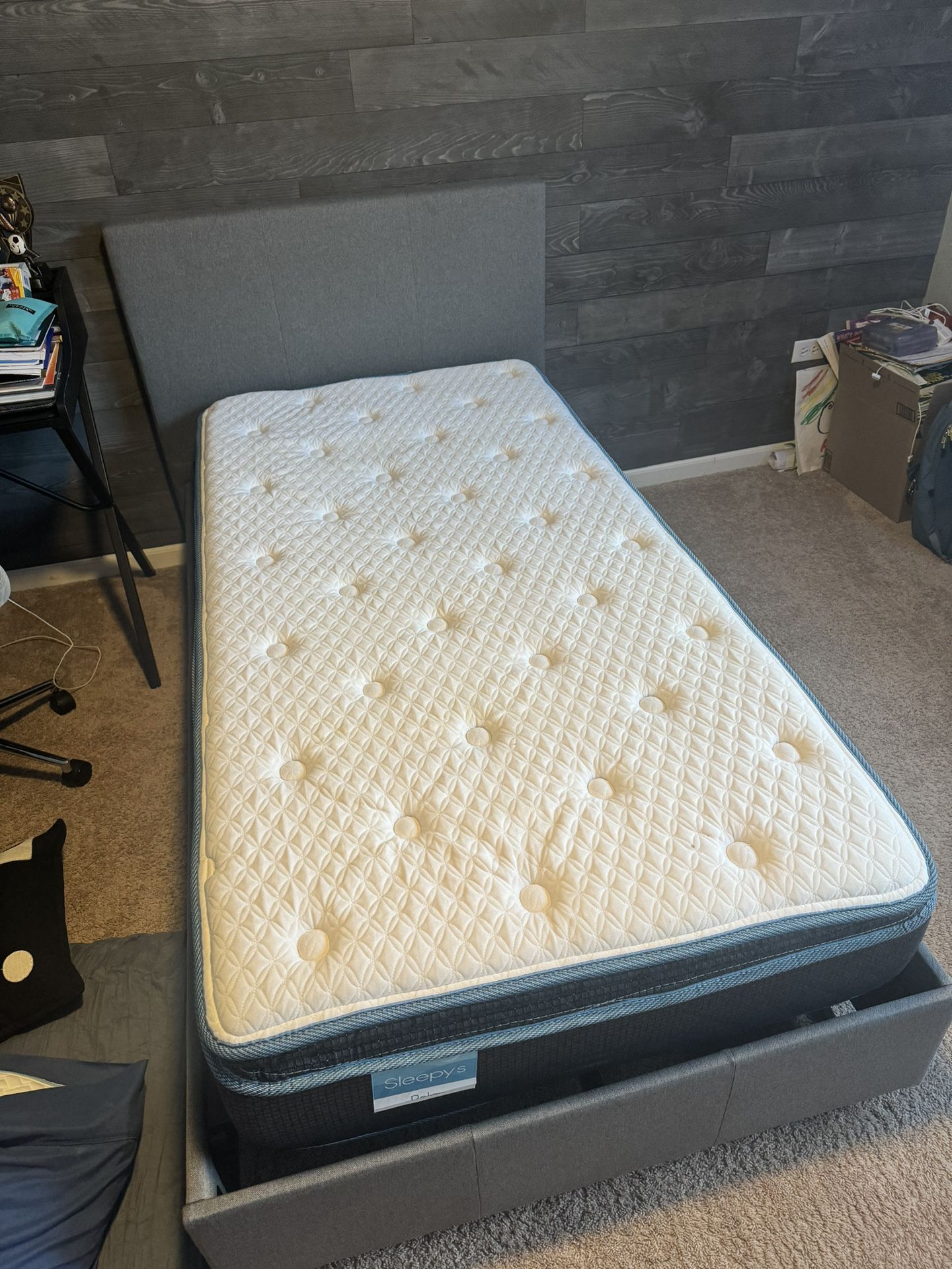 Twin Bed With Mattress, Like New!