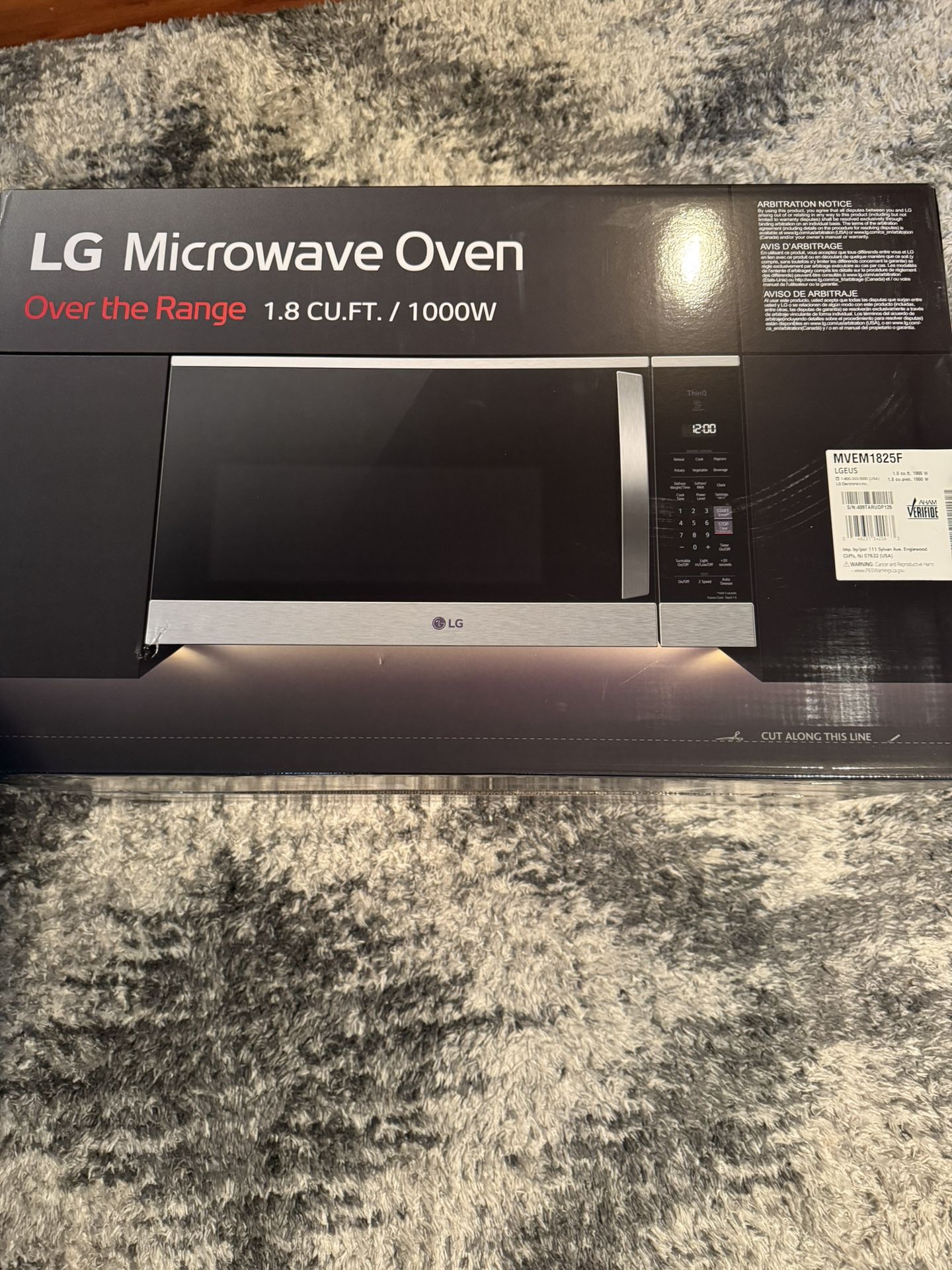 LG 1.8-cu ft 1000-Watt 29.88-in Over-the-Range Microwave