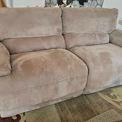 POWER RECLINER LOVESEAT
