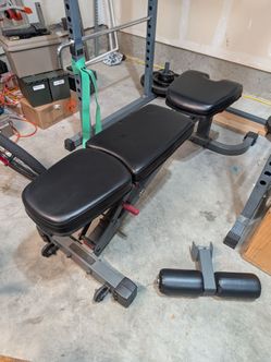 X Mark fitness weight bench. fully adjustable