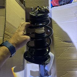 2010 Ford Focus Front Struts