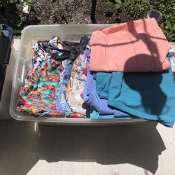 SCRUBS / Medical uniforms Size Medium 