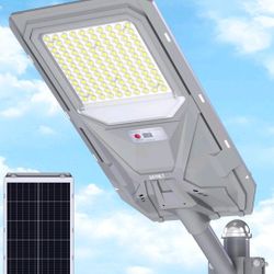 BRAND NEW..Solar Street Lights LL-Plus,6500K Commercial Parking Lot Light Dusk to Dawn