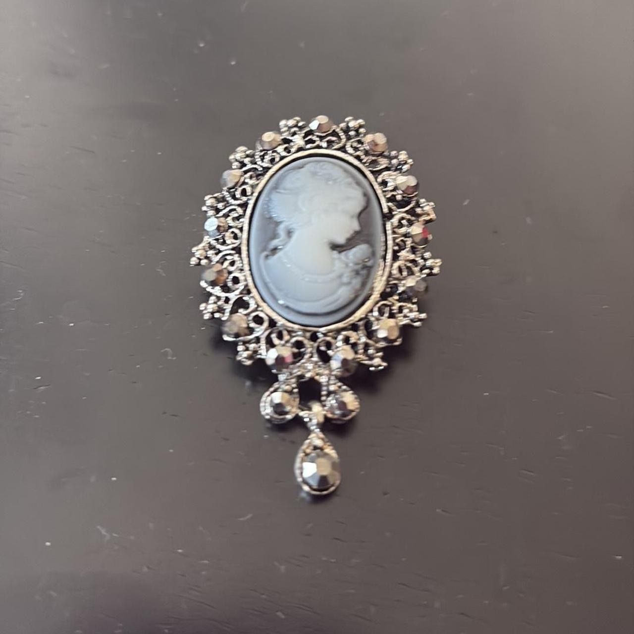Cute Cameo Brooch