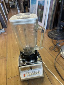 Vintage Osterizer Imperial VIII blender, Model 542