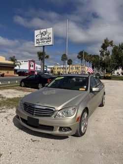 2011 Mercedes-Benz C 300