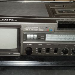 Broksonic Color TV Cassette Recorder AM FM Radio