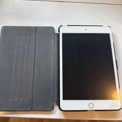 iPad Mini 4 - 64 GB