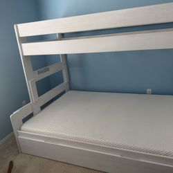 White Bunk Bed With Trundle *NEW*