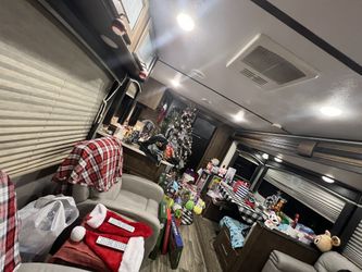 RV 2019 Keystone Cougar