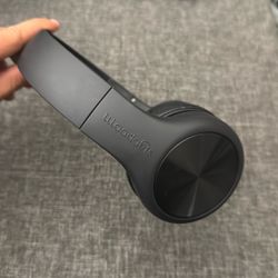 LilGadgets Connect+ Pro kids' headphones.