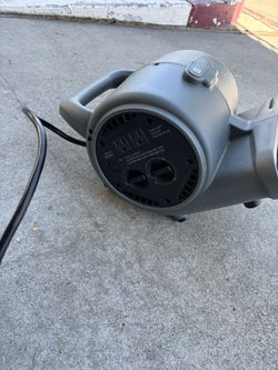 Utilitech Moving Fan