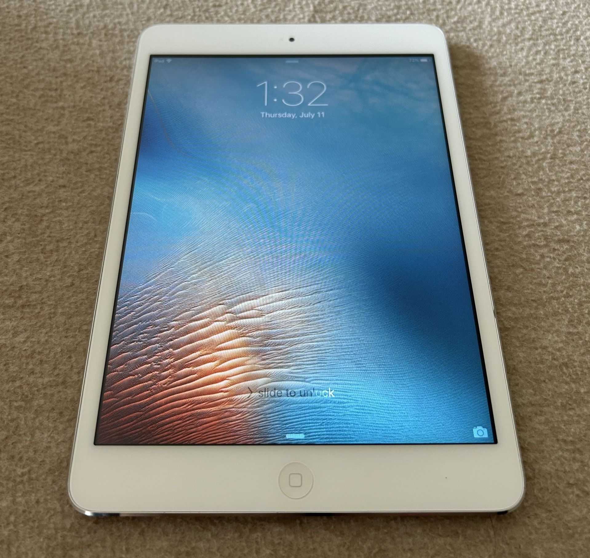 Apple iPad Mini A1432 16GB WiFi 9.7" Dual Core in excellent condition- Low Price. $20