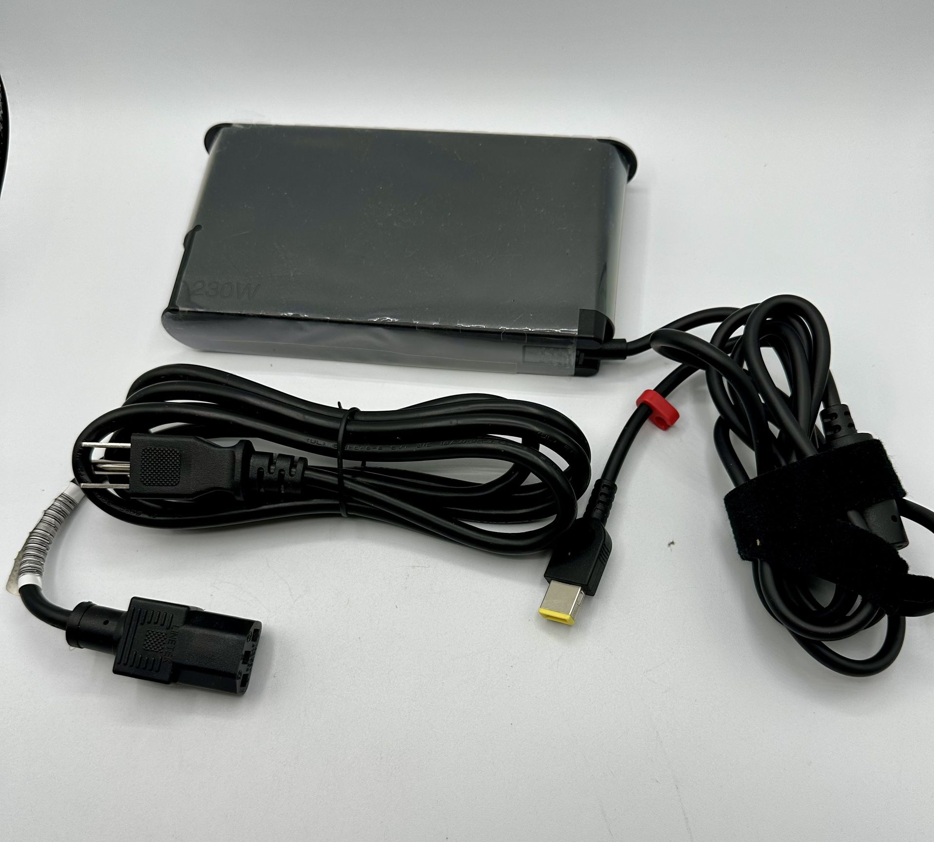 Genuine Lenovo 230W AC Adapter Charger ADL230SDC3A 20V 11.5A Slim Tip