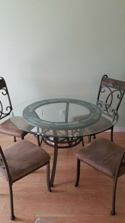 Ashley Furniture Calder Round Glass Table Top (glass top only, table base & chairs not included)