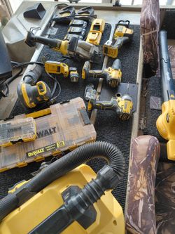 DeWalt tool bundle