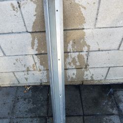 Molde Para La Puerta De Abajo De 42' De Aluminio 