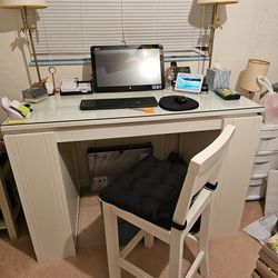Pier 1 Desk and Chair