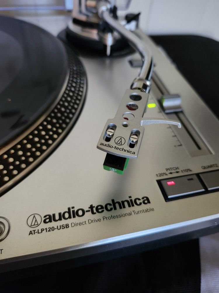 Audio Technica Direct Drive Professional Turn Table