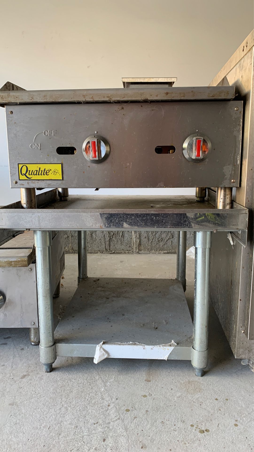 Qualite counter top gas griddle ,24”