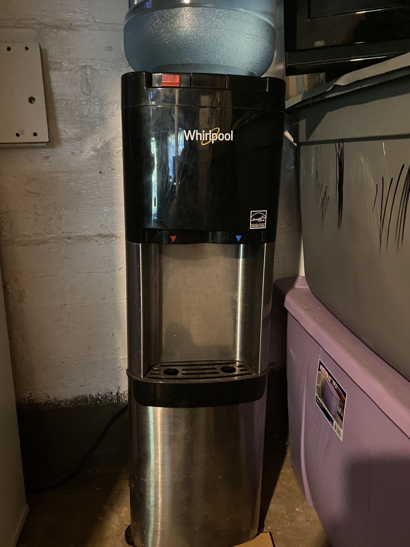 Water Dispenser 