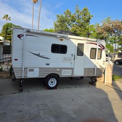 Skyline Nomad RV 