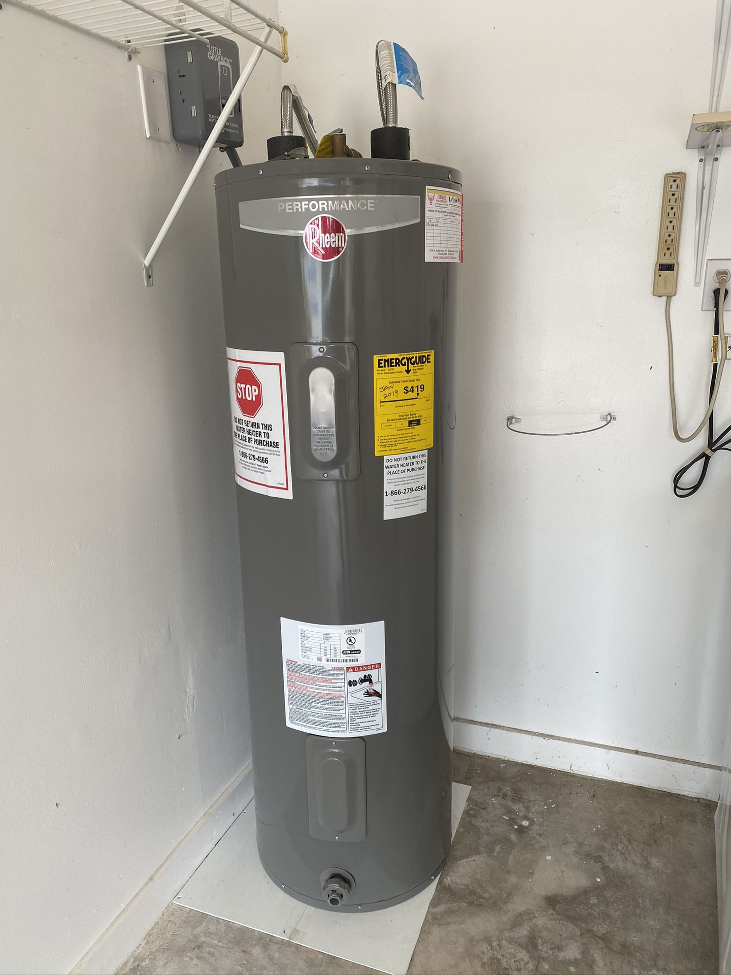 Rheem 36-gallon electric water heater