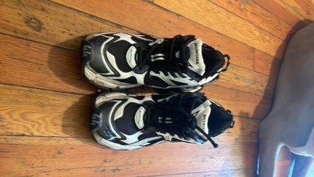 White and Black Balenci Runners