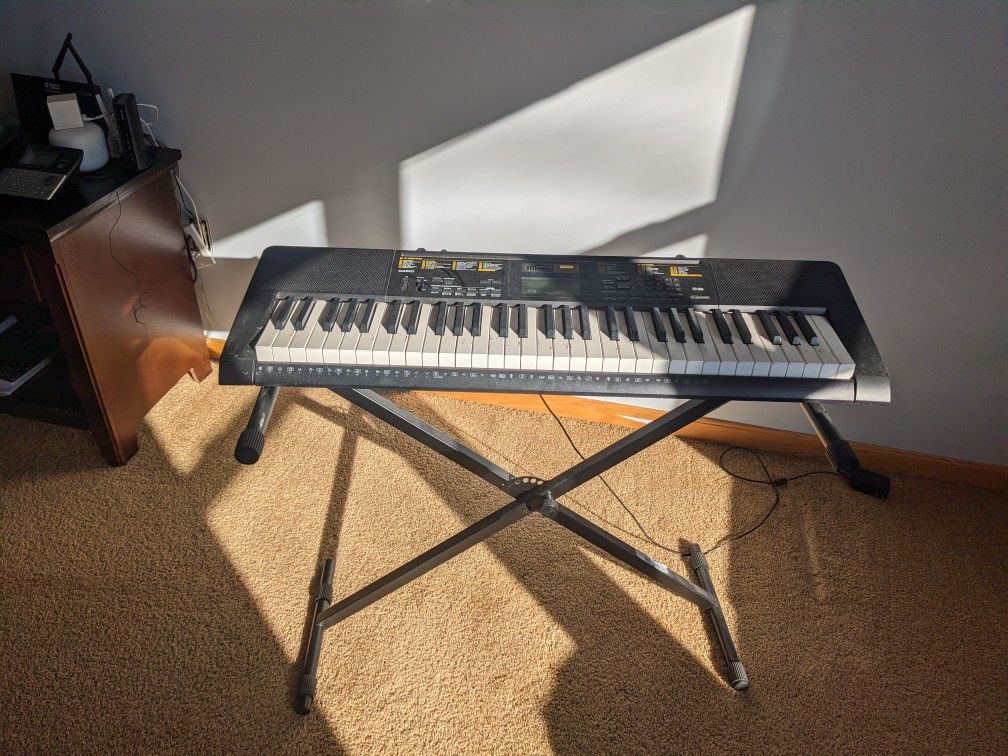 Keyboard With Stand