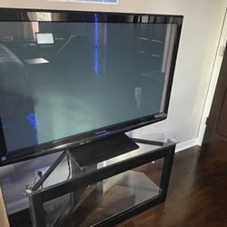 60 Inch Flat Screen TV With Glass Stand