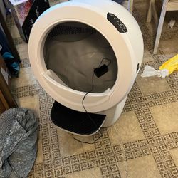 Litter Robot 4- Whiskers 