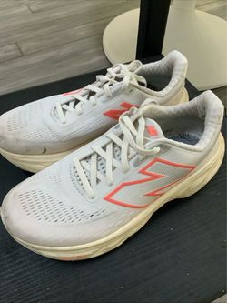 Women’s New Balance