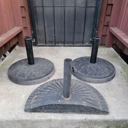 3 Seasonal Trends Umbrella Base, 17-1/2 in Dia, 13 in H, Round, Resin/Steel/Plastic, Black