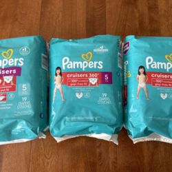 Pampers Size 5 Cruisers360