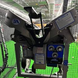 Sports Attack Baseball/Softball Pitching Machine