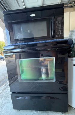 Whirlpool Electric Range + Over-the-Range Microwave – Excellent Condition