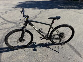 Giant Talon 4 Bike
